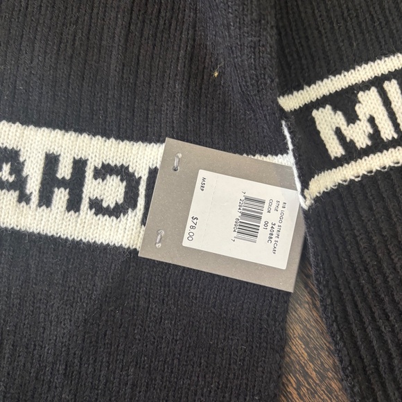 NWT Michael Kors Scarf - Picture 3 of 4